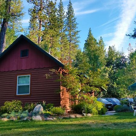 Yosemite Riverside Inn Гровленд Экстерьер фото