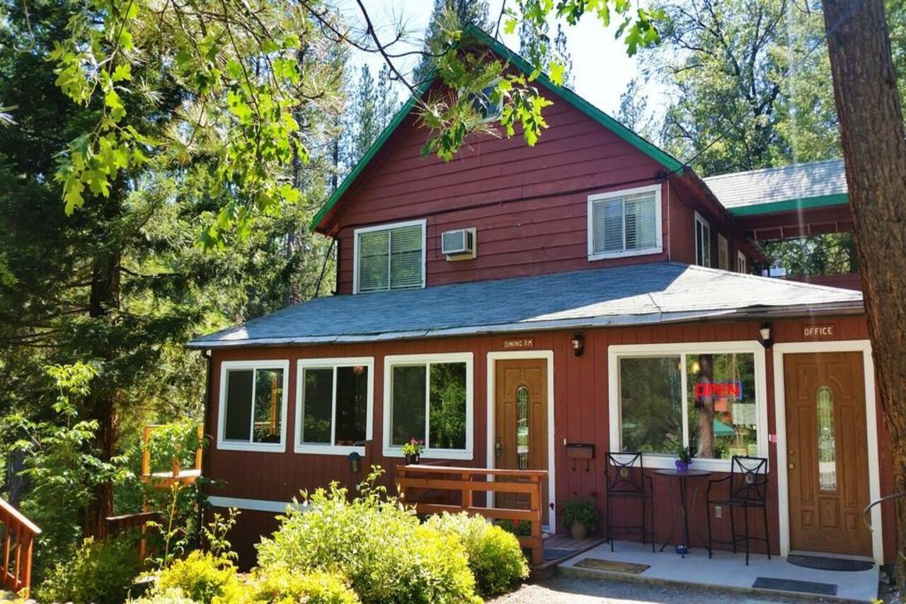 Yosemite Riverside Inn Гровленд Экстерьер фото
