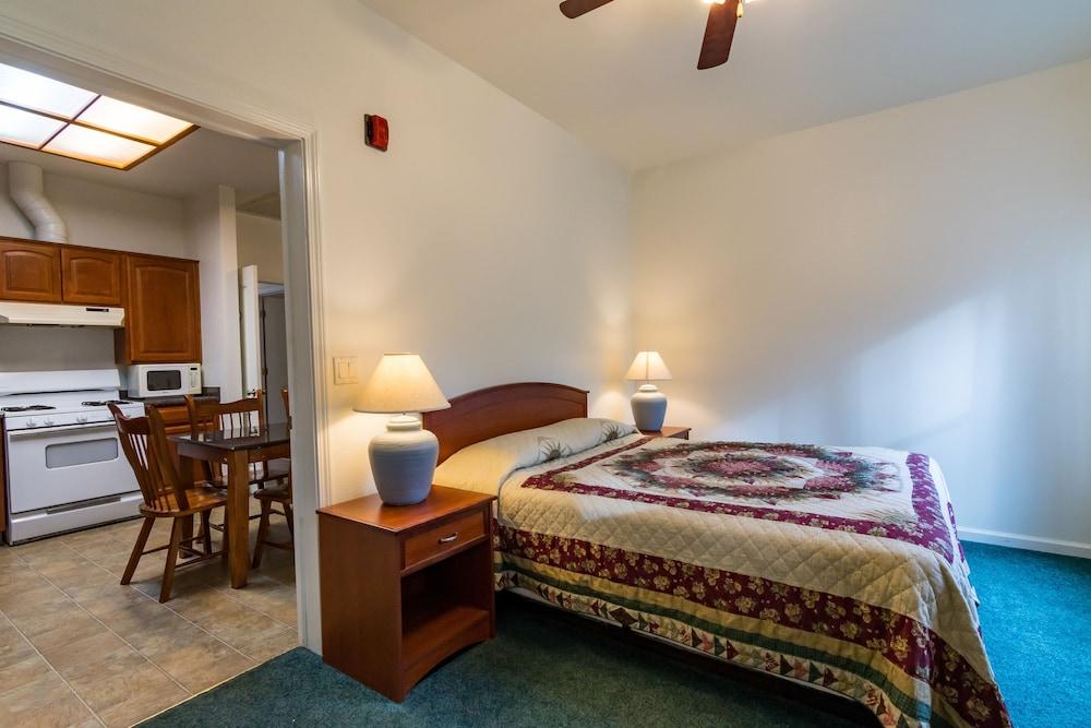 Yosemite Riverside Inn Гровленд Экстерьер фото