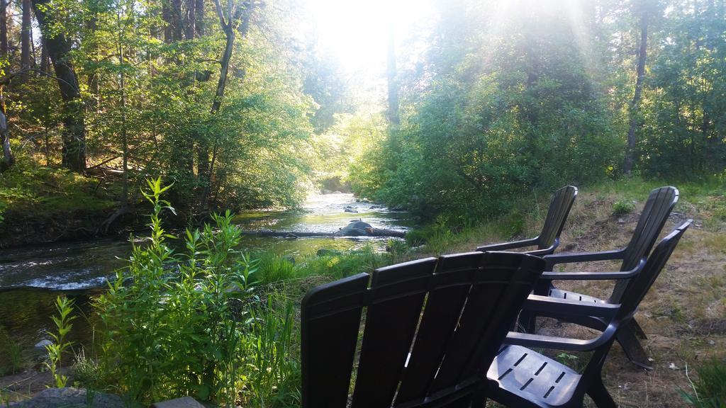 Yosemite Riverside Inn Гровленд Экстерьер фото