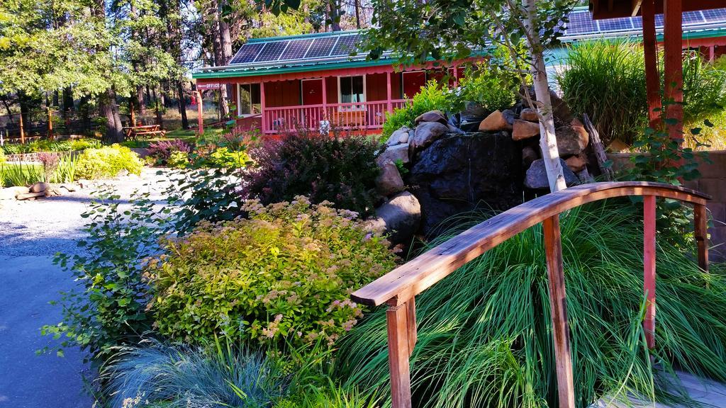 Yosemite Riverside Inn Гровленд Экстерьер фото