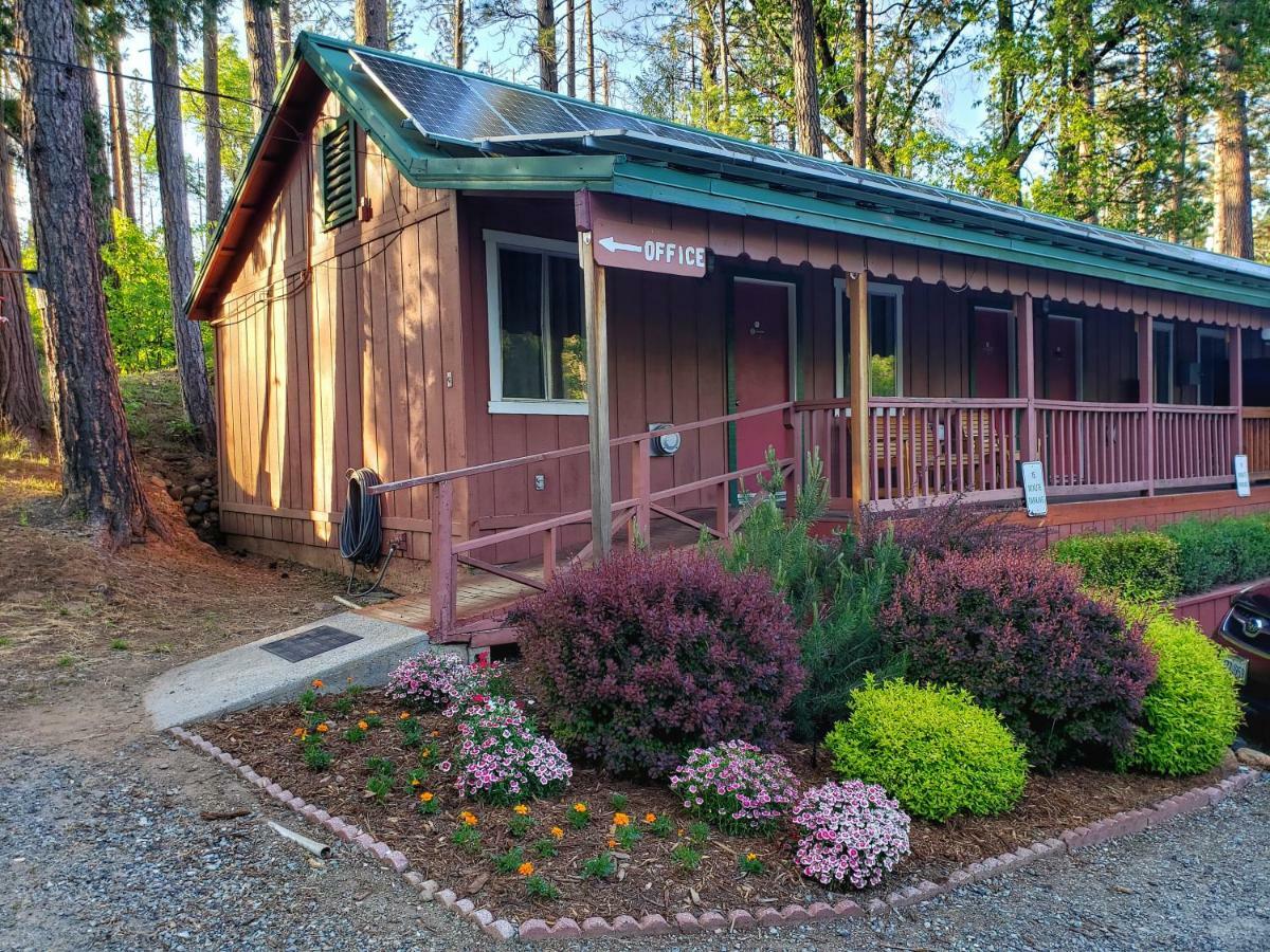 Yosemite Riverside Inn Гровленд Экстерьер фото